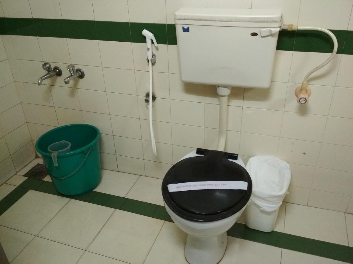 Hotel Rukmini Alwaye Dış mekan fotoğraf
