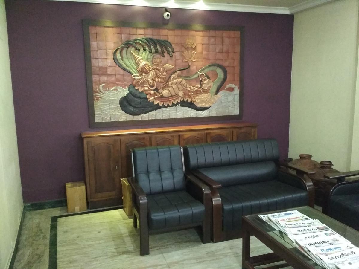 Hotel Rukmini Alwaye Dış mekan fotoğraf
