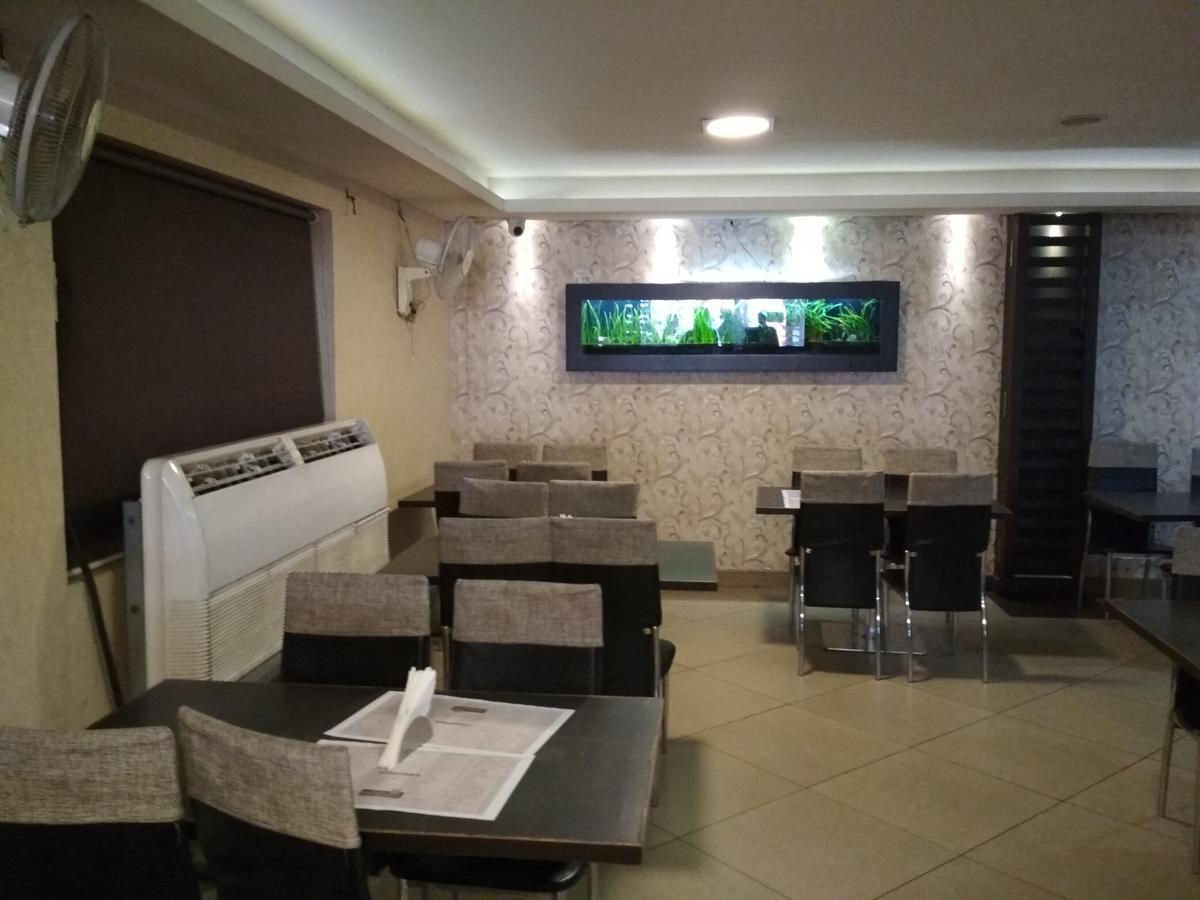 Hotel Rukmini Alwaye Dış mekan fotoğraf